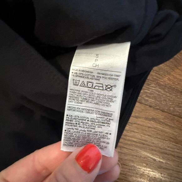 Old navy black NWT scoop neck bodysuit size small - Picture 10 of 11